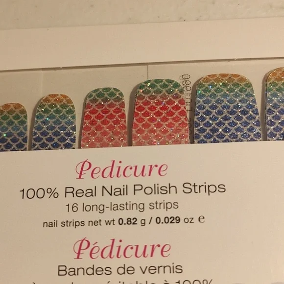 Color Street Nail Set Any Fin Goes - Picture 2 of 4